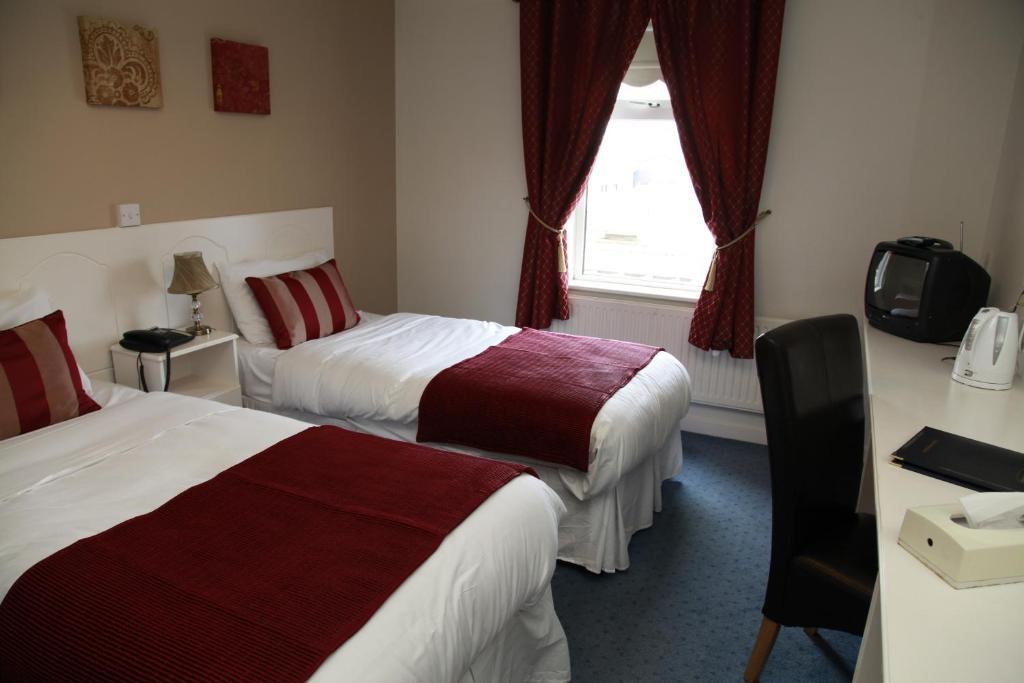 Dalton Inn Hotel Claremorris Ruang foto